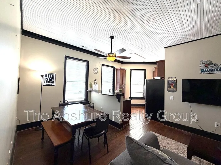 523 E Broad St #B-1 — Photo 7