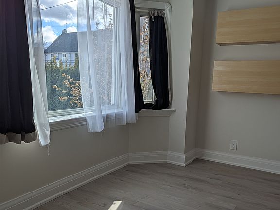 2nd image of 292 Scott Rd