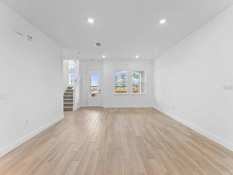 10115 Pearson Ave — Photo 6