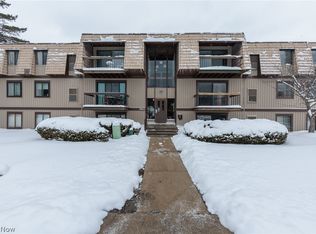 9611 Sunrise Blvd, North Royalton, OH 44133