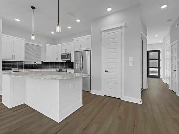 3rd image of 10972 0 Swang Link Dr