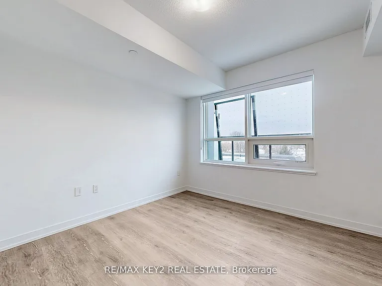 556 Marlee Ave #425 — Photo 13