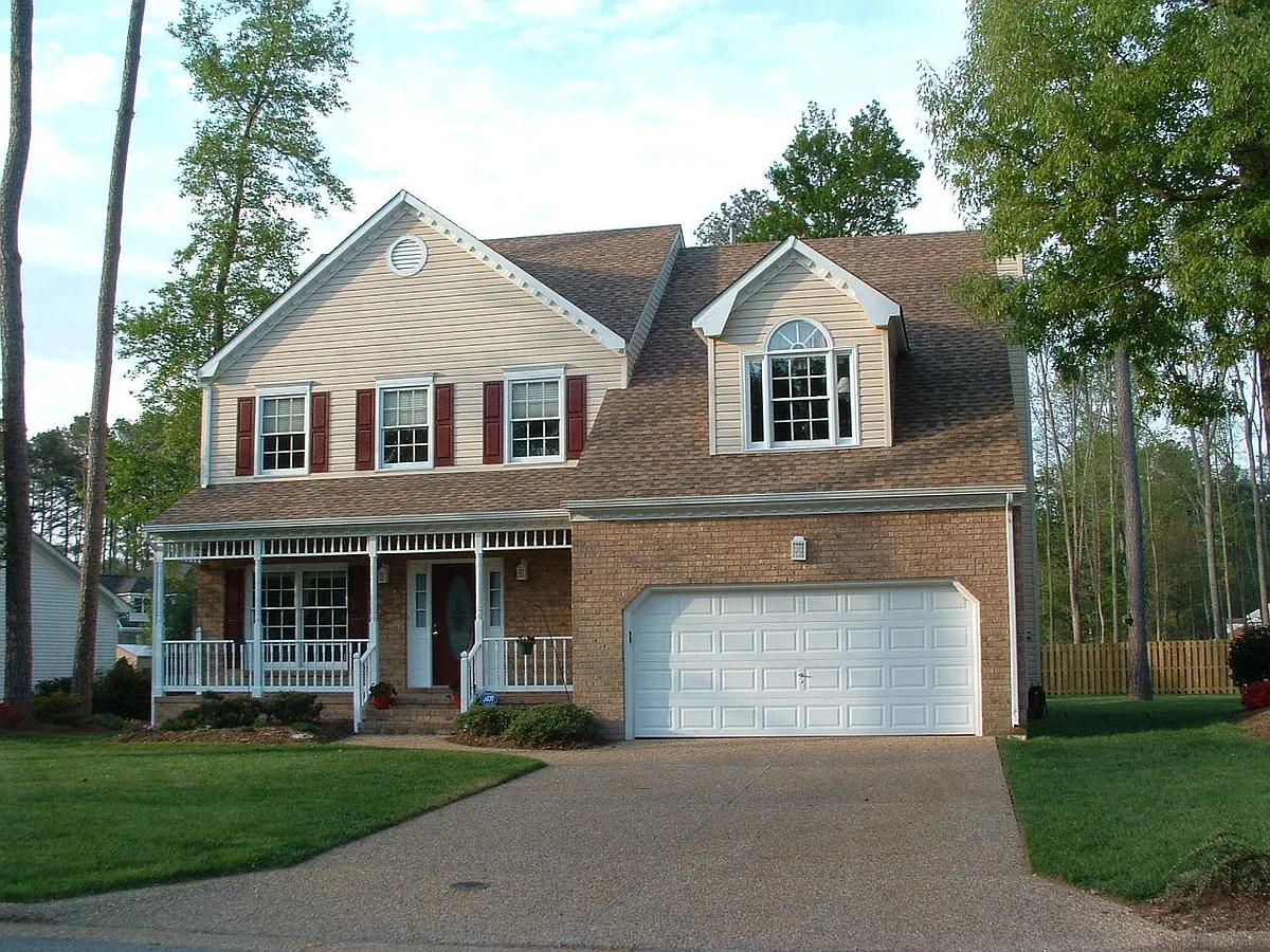 Building Photo - 112 Runaway Ln