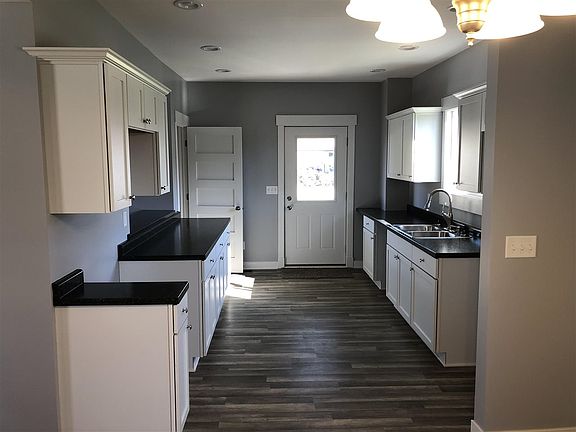 3rd image of 711 McKinley Ave