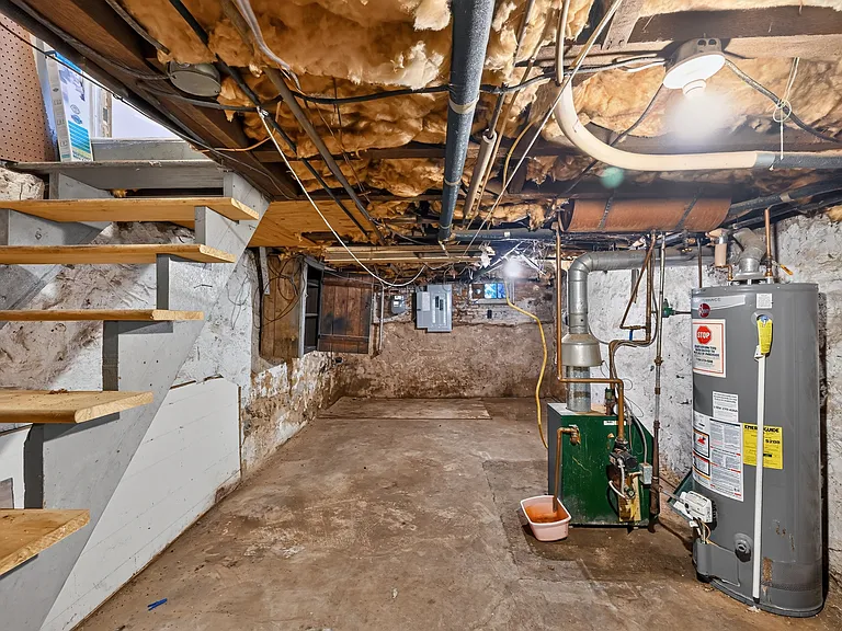 361 Beaver St — Photo 12