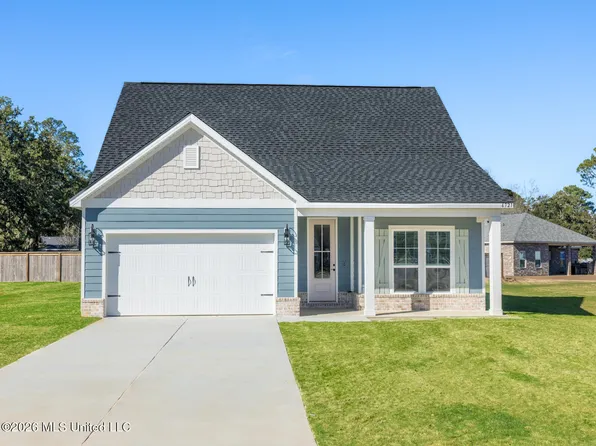 13549 Garland Rd, Ocean Springs, MS 39564