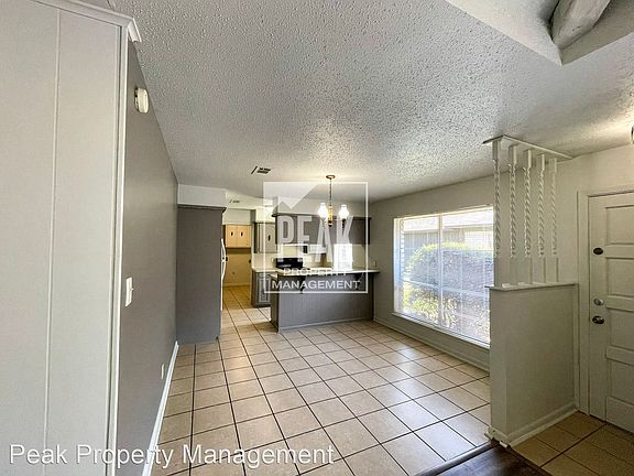 4th image of 3605B Hazel St