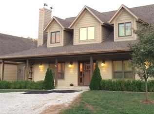 2039 N 1000th Rd, Eudora, KS 66025