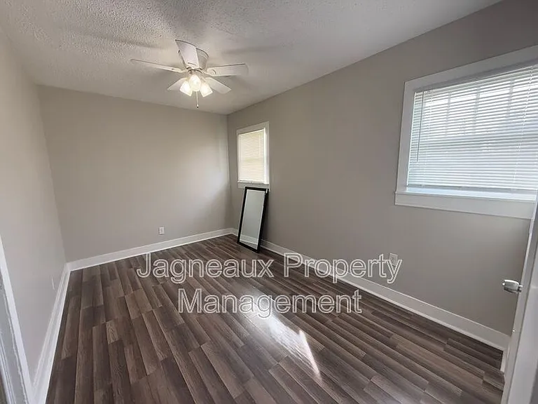116 S Stanford St — Photo 7