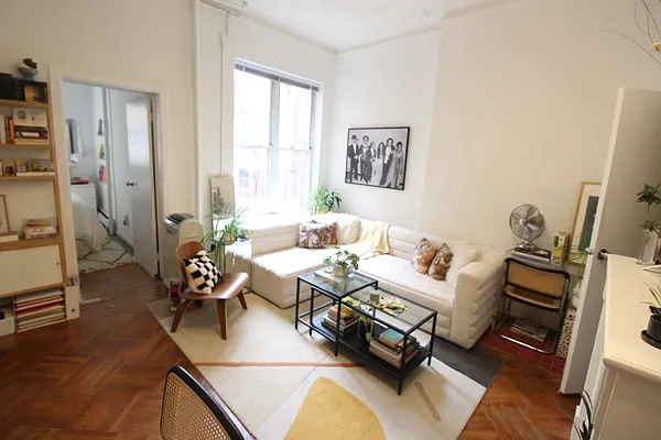 Rented by Luxor Homes & Investment Realty | media 15