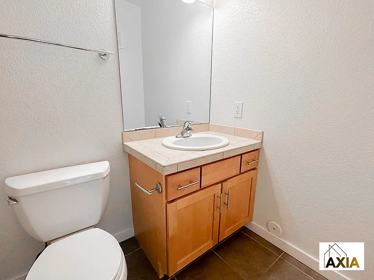 2810 E College Ave #110 — Photo 6