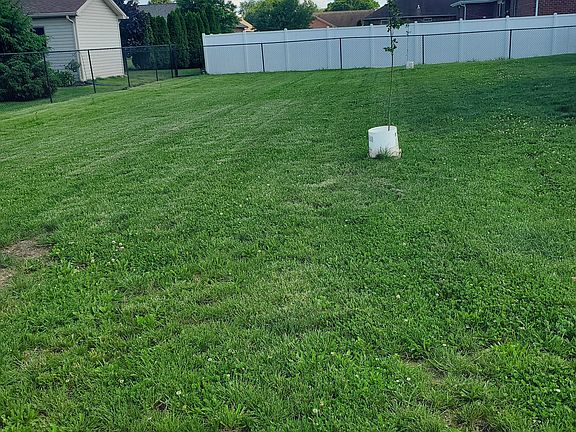 5th image of 1711 Bell Ford Dr W