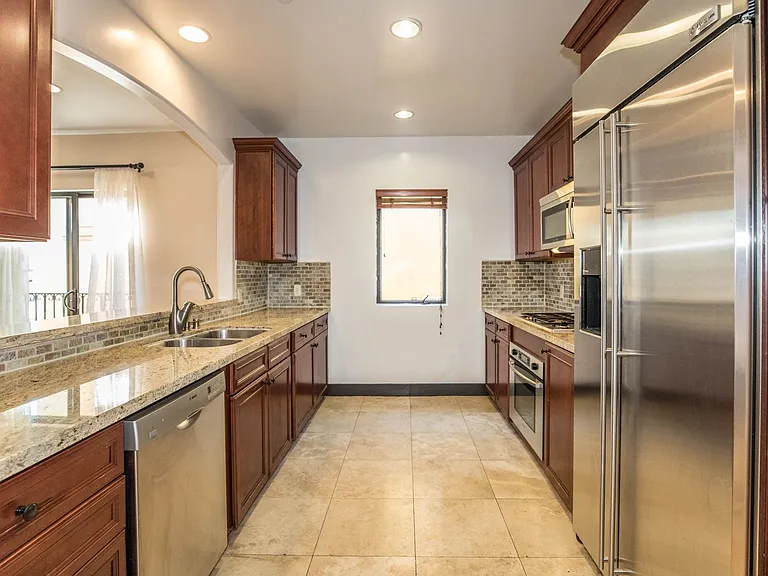 1215 Armacost Ave #301 — Photo 6