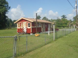 957 Village Rd, Leland, NC 28451