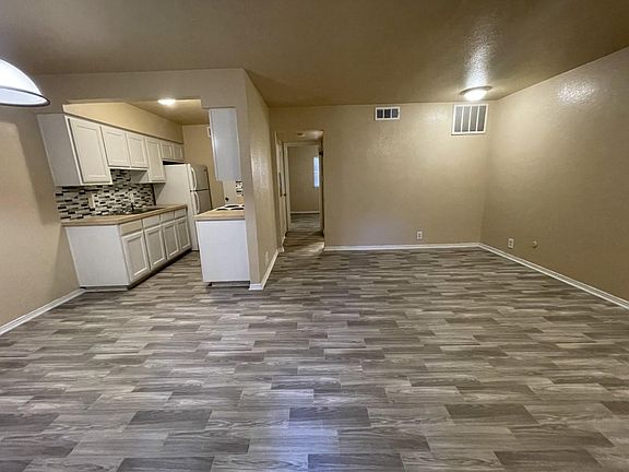 2nd image of 6762 Calmont Ave #105