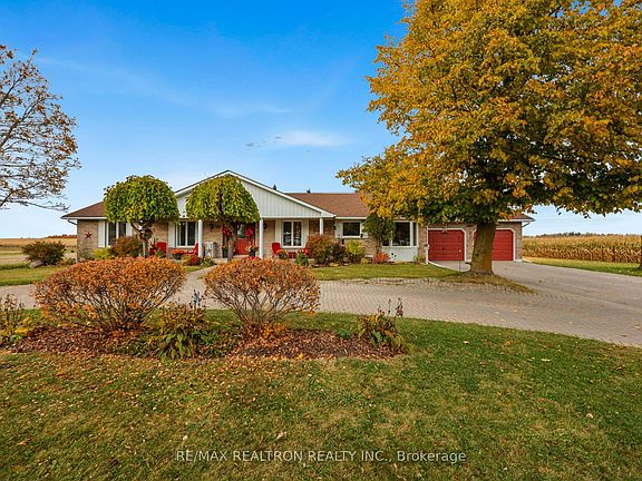 2nd image of 2108 Innisfil Beach Rd