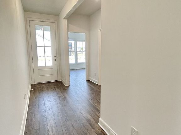 4th image of 2511 Ashebrook Ct