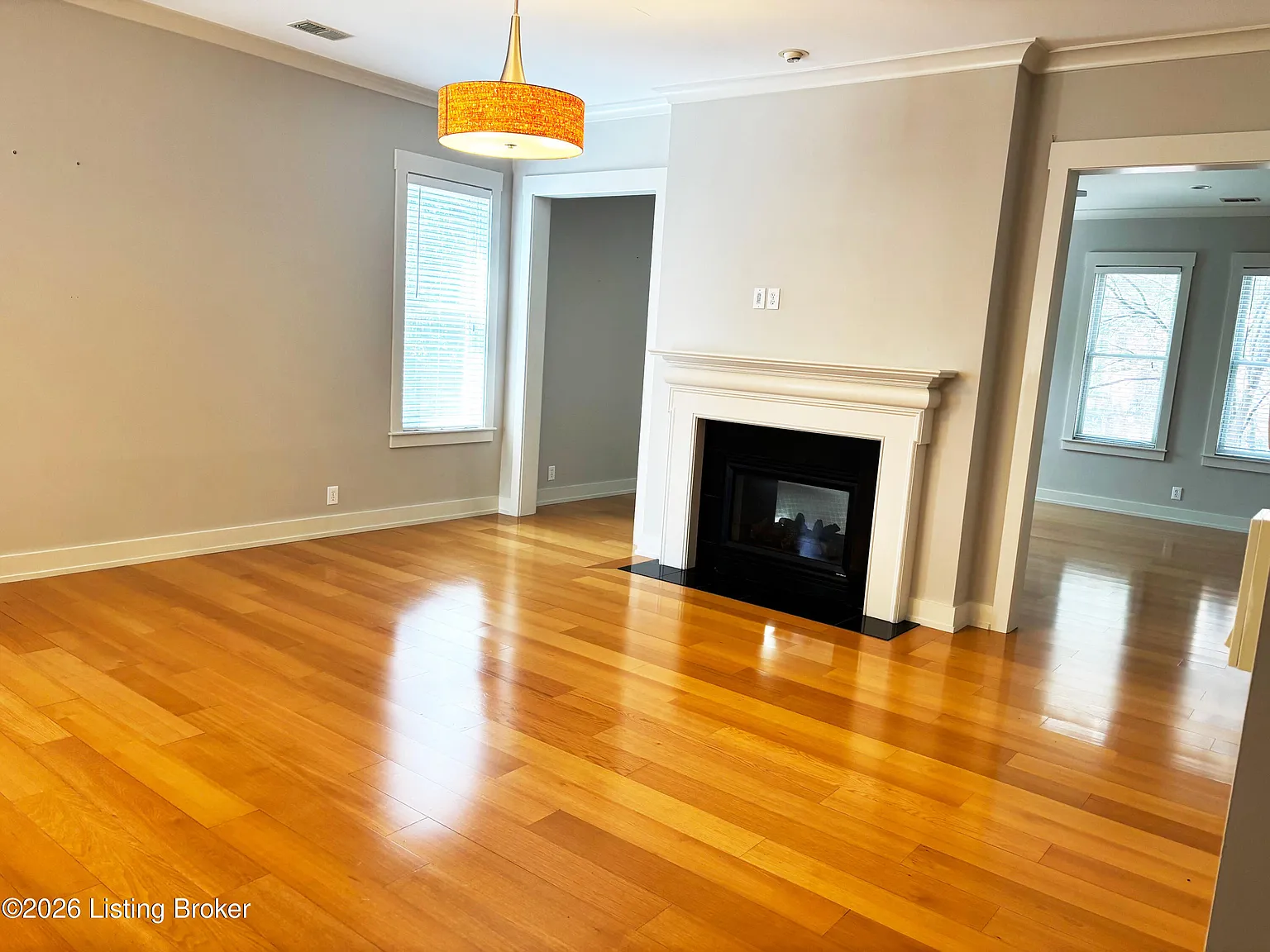3 bed, 2.5 bath, 3235 sqft, $3,100 — Photo 1