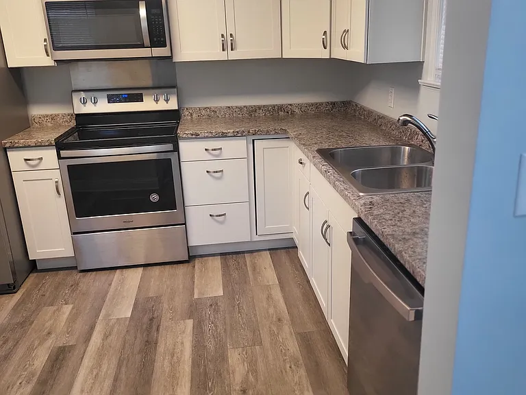 2404 Morena St — Photo 38