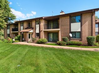 2204 Wharf Dr APT 2308, Woodridge, IL 60517