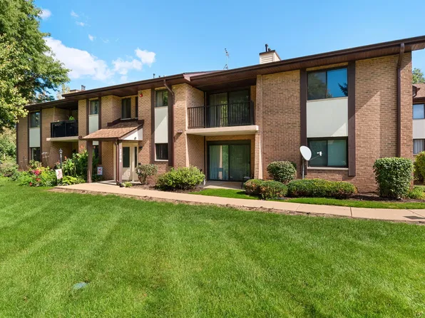 2204 Wharf Dr APT 2308, Woodridge, IL 60517