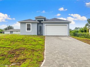 2813 38th St SW, Lehigh Acres, FL 33976