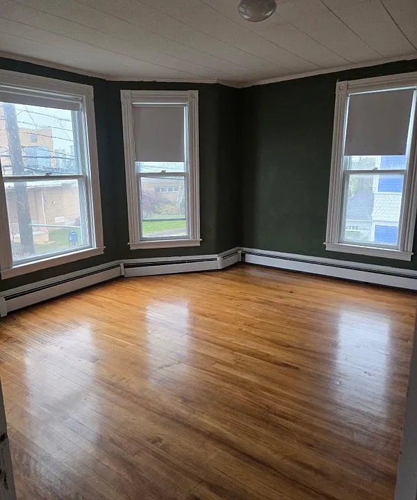 308 Center St #1