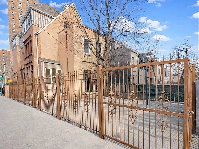 384 Lafayette Ave #1 — Photo 33