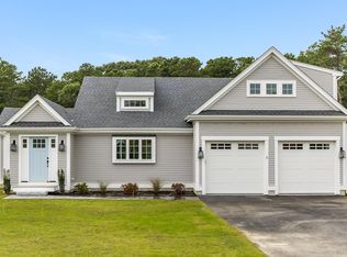 6 Maxwell Ln, Sandwich, MA 02563