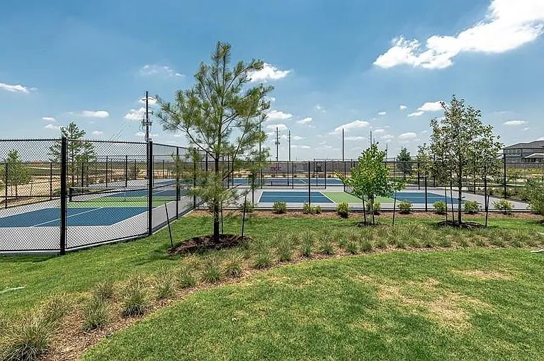 21623 Lampeter River Ln — Photo 38