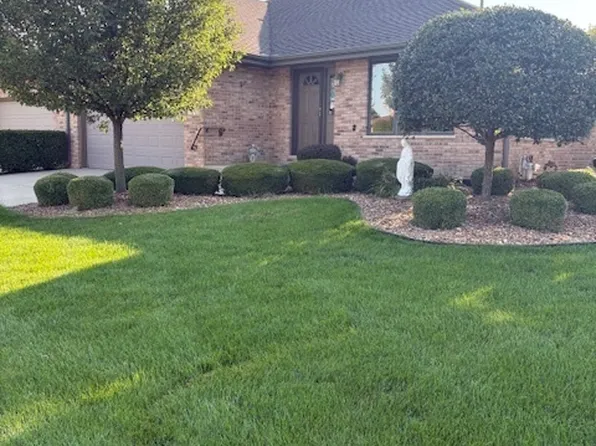 40 Fairfield Dr, New Lenox, IL 60451