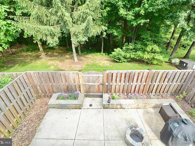 6153 Summer Park Ln — Photo 21