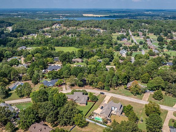 5th image of 1501 Quail Creek Dr