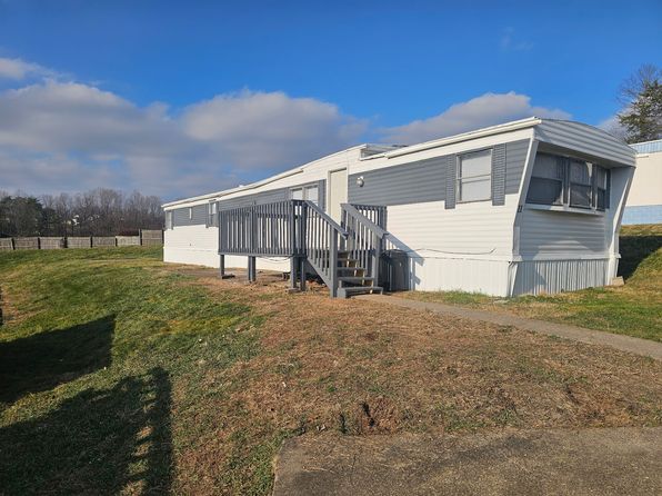 11 Pine Valley Dr #11