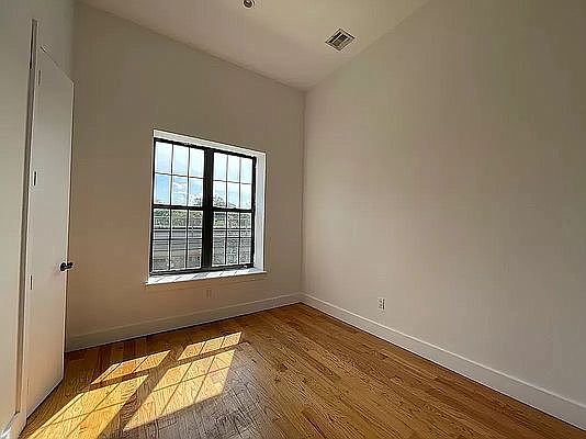 5th image of 1803 Atlantic Ave #3M