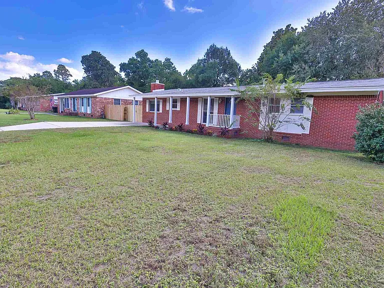 3795 Summer Dr — Photo 38