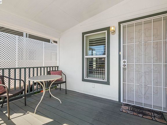 4th image of 3263 Vineyard Ave Space 16