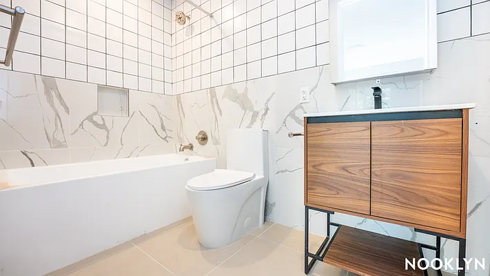 Rented by Nooklyn NYC LLC | media 8