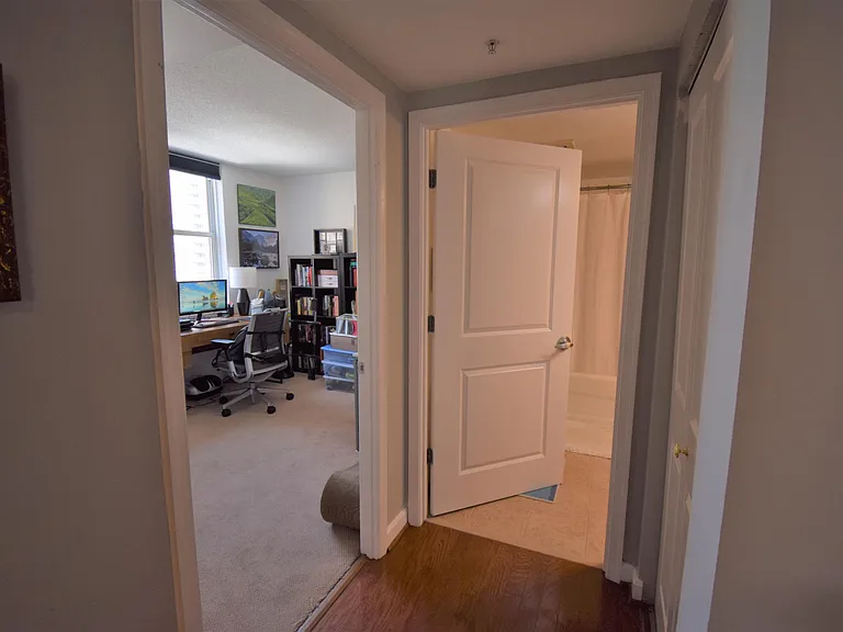 880 N Pollard St #824 — Photo 23