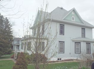 416 Chestnut St, Warren, IL 61087