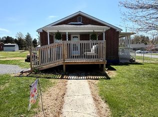 554 Friendly Cir, Marion, VA 24354