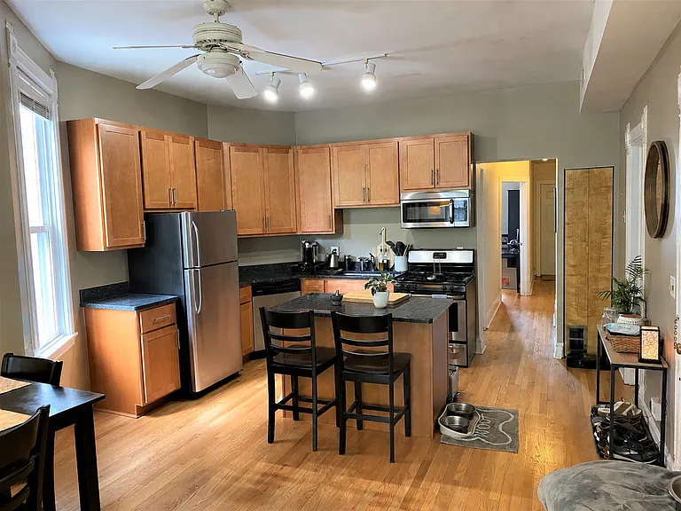 3326 N Bell Ave #3 — Photo 2