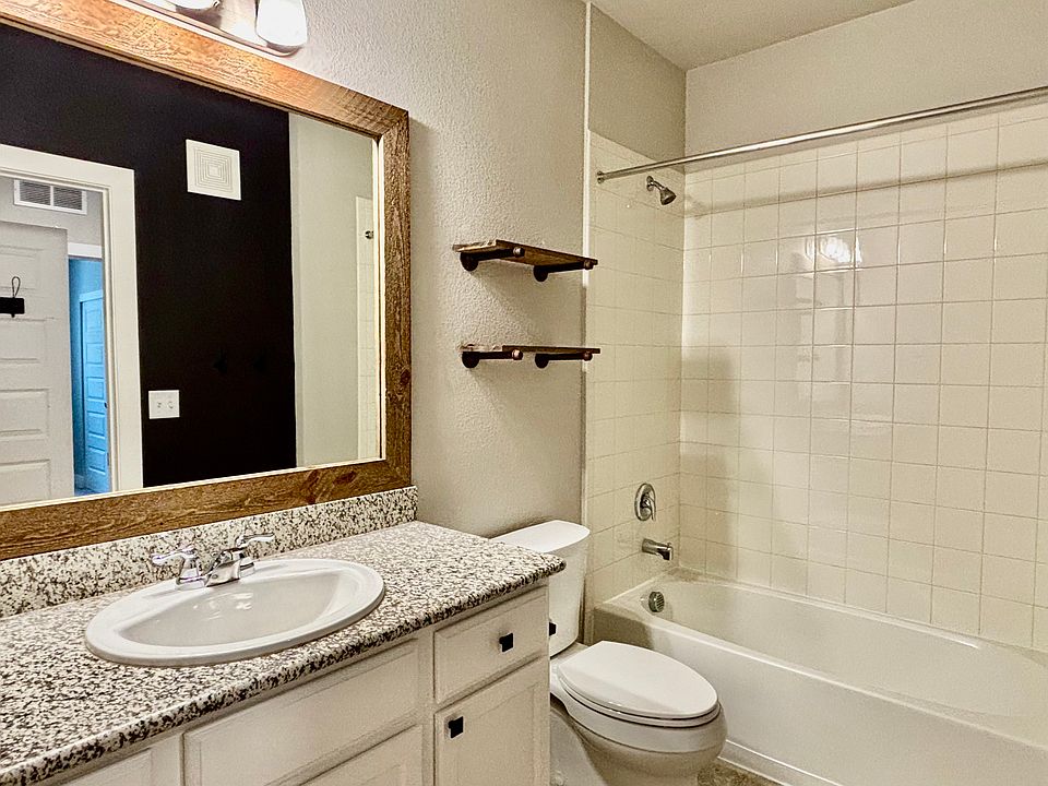 Secondary Bath
