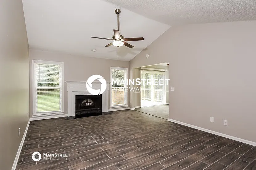 17 Stonecreek Dr SW — Photo 2