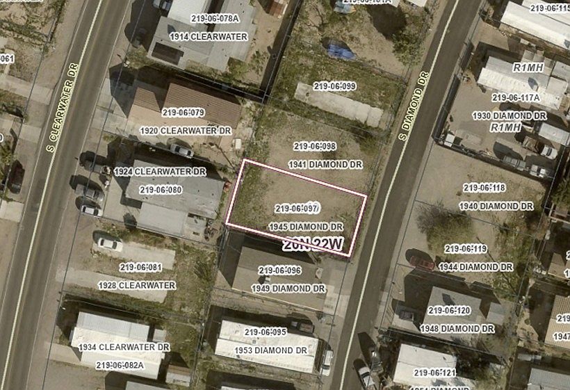 2nd image of 1945 Diamond Drive
