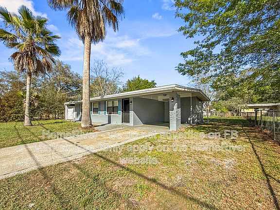3rd image of 4231 Sabine Dr