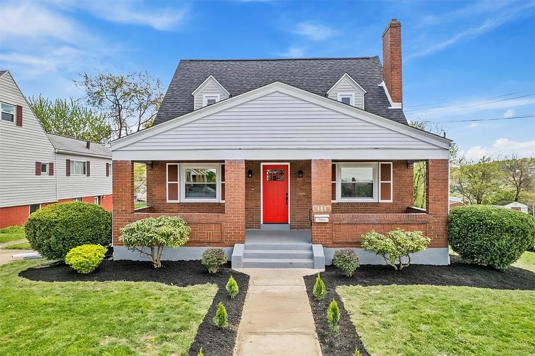 151 Magnolia St photo 1