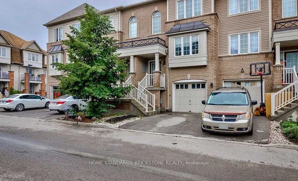 4 bed, $2,899 — Photo 4