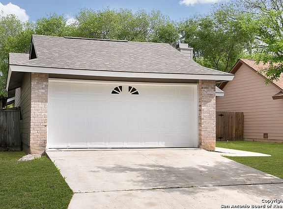 2nd image of 9571 Bowen Dr