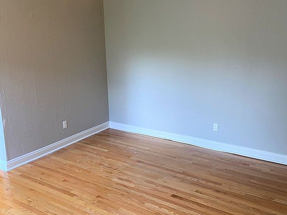3rd image of 5508 Kentucky Ave #1